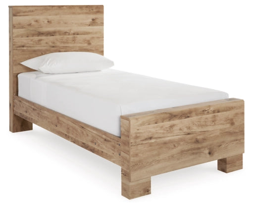 Hyanna Panel Bed