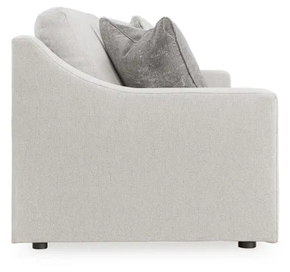 Maitelynn Sofa