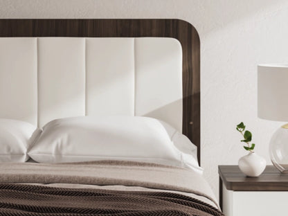 Kendanport Queen Upholstered Bed