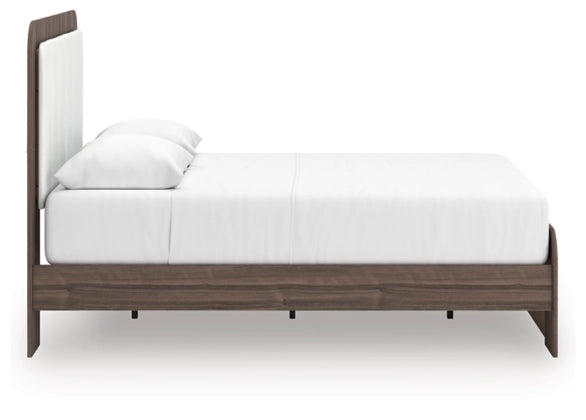 Kendanport Queen Upholstered Bed