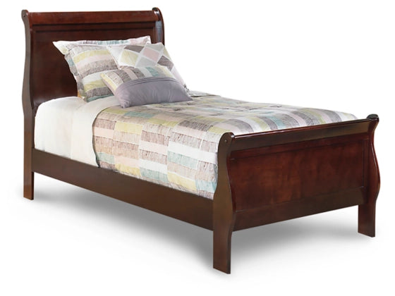 Alisdair Sleigh Bed