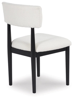 Xandrum Dining UPH Side Chair (2/CN)