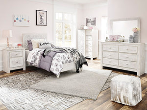 Paxberry Queen Bed with Mirrored, Dresser and Nightstand