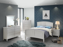 Load image into Gallery viewer, 5pc Package: Queen Bed, Chest, Dresser, Mirror, &amp; ONE Night Stand
